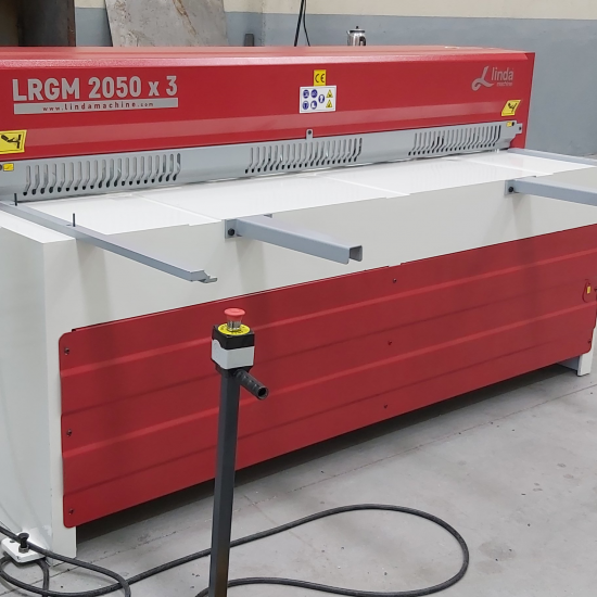 LRGM 2050 x 3mm Linda Machine Rediktörlü Giyotin Makas - Guillotine Machines