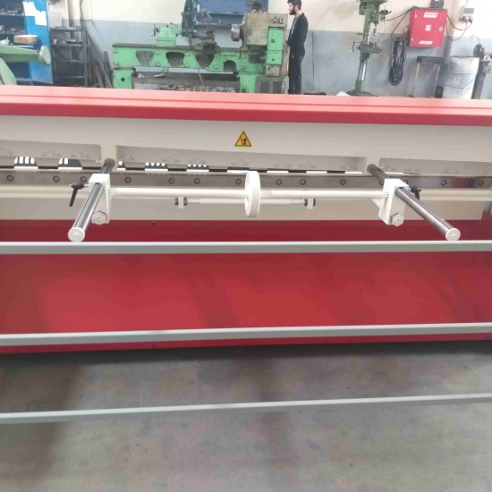 LRGM 2550 x 3mm Rediktörlü LİNDA Machine Marka Giyotin Makas