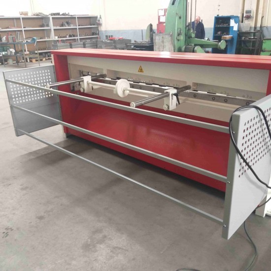 LRGM 2550 x 3mm Rediktörlü LİNDA Machine Marka Giyotin Makas