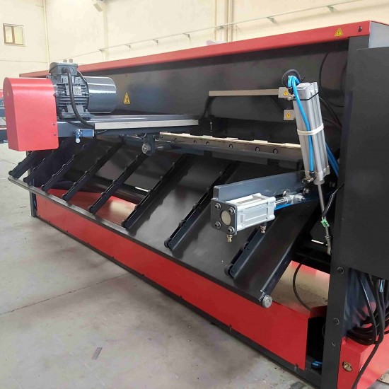 LRGM 3050 x 3,0mm Önden ve Arkadan Düşürmeli Rediktörlü Giyotin Makas - Guillotine Machines
