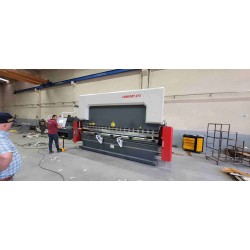 CONFORT 4100mm 270 Ton 3 Eksen Cnc LİNDA Machine Abkant Pres