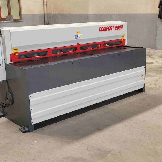 LRGM 2050 x 6mm Rediktörlü LİNDA Machine Marka Giyotin Makas