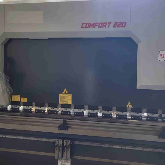 CONFORT 3100mm 220 Ton 6 Eksen LİNDA Machine Abkant Pres