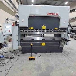 CONFORT 2600mm 100 Ton 3 Eksen LİNDA Machine Abkant Pres