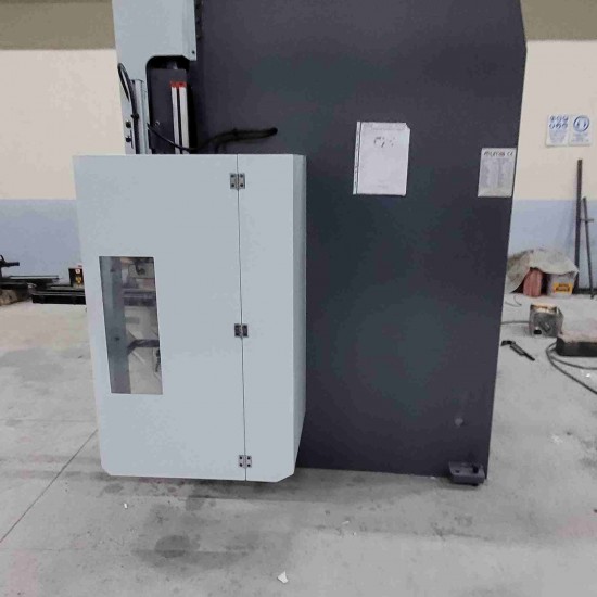 CONFORT 2600mm 100 Ton 3 Eksen LİNDA Machine Abkant Pres