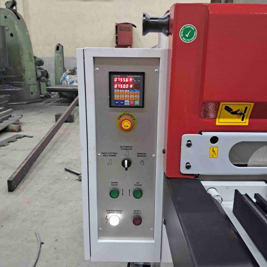 LRGM 3050 x 4mm Linda Machine NC Kontrollü Rediktörlü Giyotin Makas