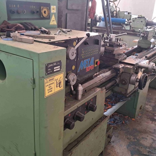 Süper 500 TU 2mt 550 Çap Süpermetal 1991 Model Torna Fener : 65  Araba üstü Çevirme Çapı : 290