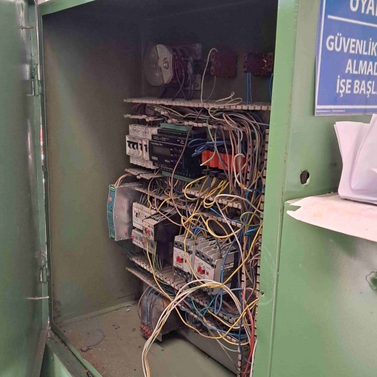 Süper 500 TU 2mt 550 Çap Süpermetal 1991 Model Torna Fener : 65  Araba üstü Çevirme Çapı : 290