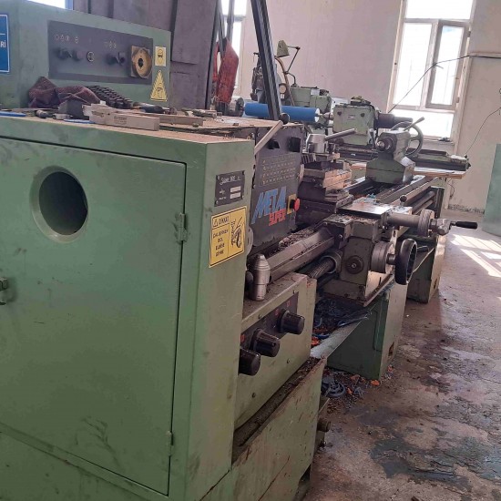 Süper 500 TU 2mt 550 Çap Süpermetal 1991 Model Torna Fener : 65  Araba üstü Çevirme Çapı : 290