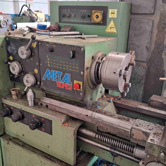 Süper 500 TU 2mt 550 Çap Süpermetal 1991 Model Torna Fener : 65  Araba üstü Çevirme Çapı : 290