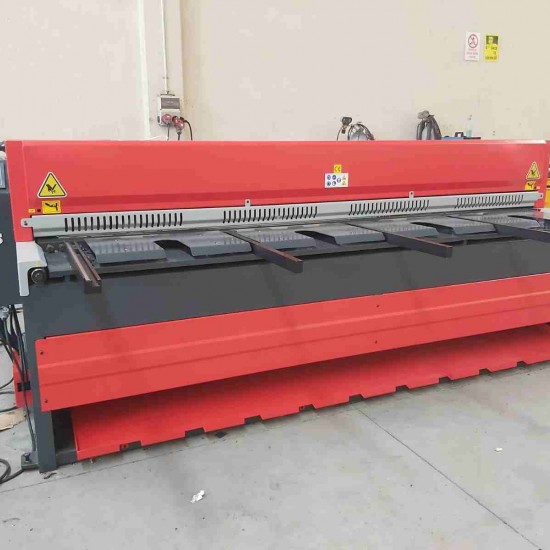 LRGM 3050 x 3,0mm Önden ve Arkadan Düşürmeli Rediktörlü Giyotin Makas - Guillotine Machines