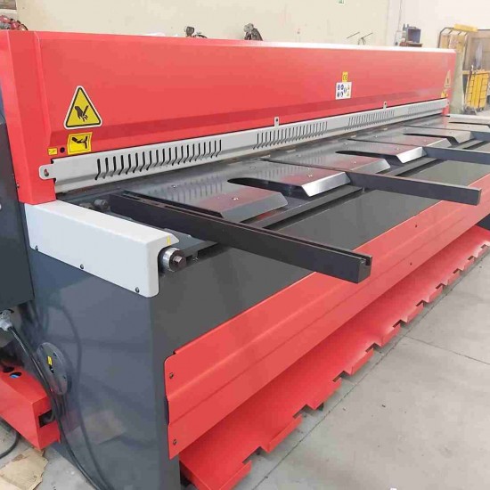 LRGM 3050 x 3,0mm Önden ve Arkadan Düşürmeli Rediktörlü Giyotin Makas - Guillotine Machines