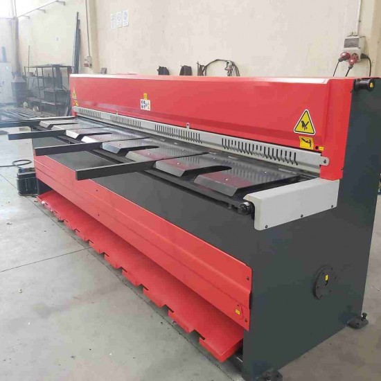 LRGM 3050 x 3,0mm Önden ve Arkadan Düşürmeli Rediktörlü Giyotin Makas - Guillotine Machines