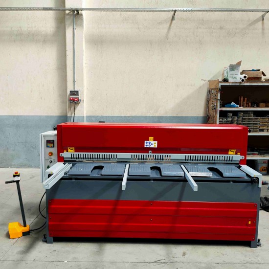 LRGM 2050 x 6mm Rediktörlü Nc Kontrollü 750mm LİNDA Machine Marka Giyotin Makas