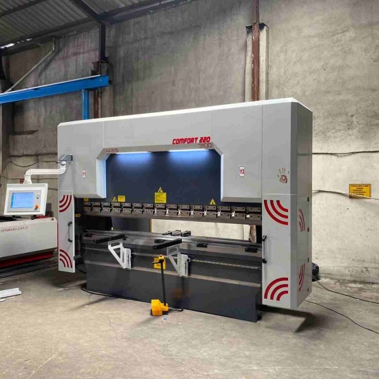 CONFORT 3100mm 220 Ton 6 Eksen LİNDA Machine Abkant Pres