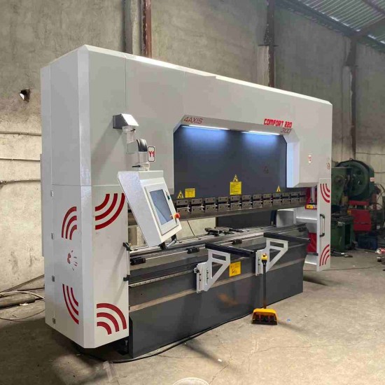 CONFORT 3100mm 220 Ton 6 Eksen LİNDA Machine Abkant Pres
