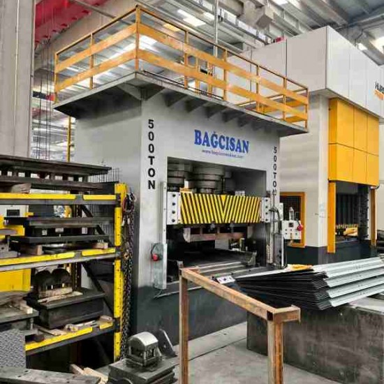 500 Ton Sıvama Pres Bagcısan Marka  Tabla 2100 x1500mm  