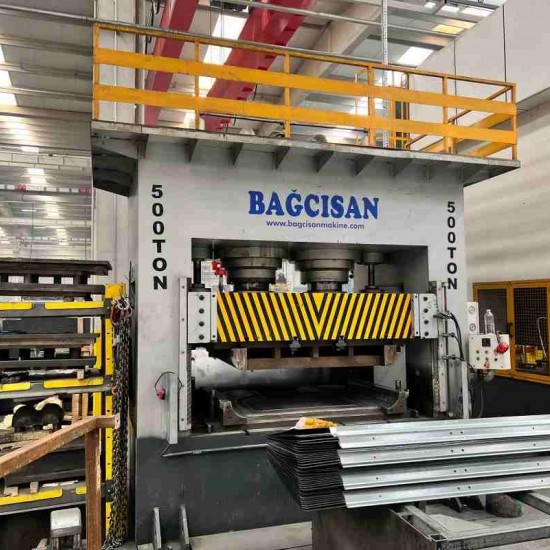 500 Ton Sıvama Pres Bagcısan Marka  Tabla 2100 x1500mm  